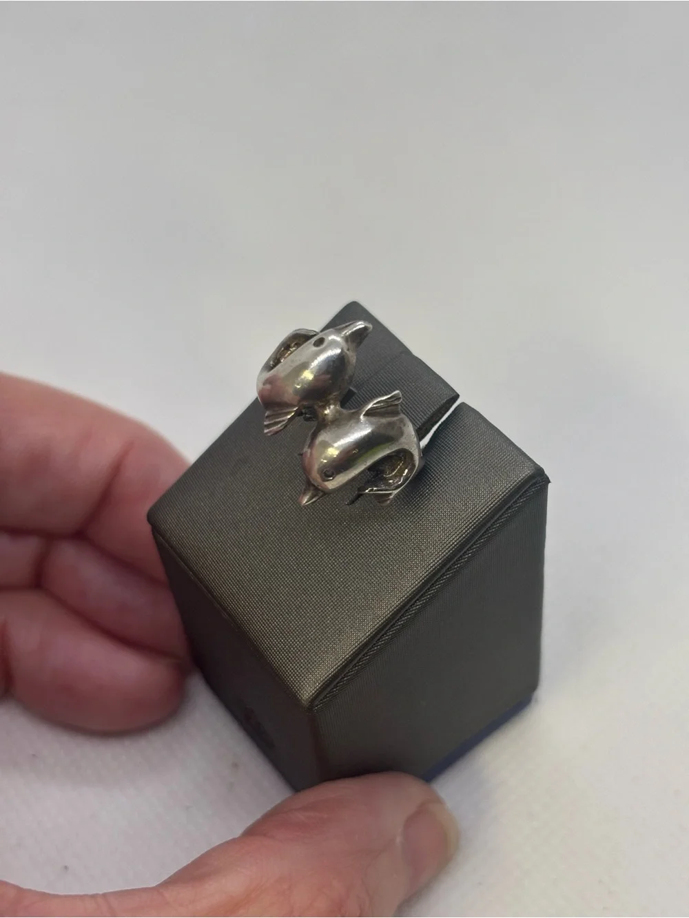 Sterling silver 925 vintage dolphin ring. Sz 5.5